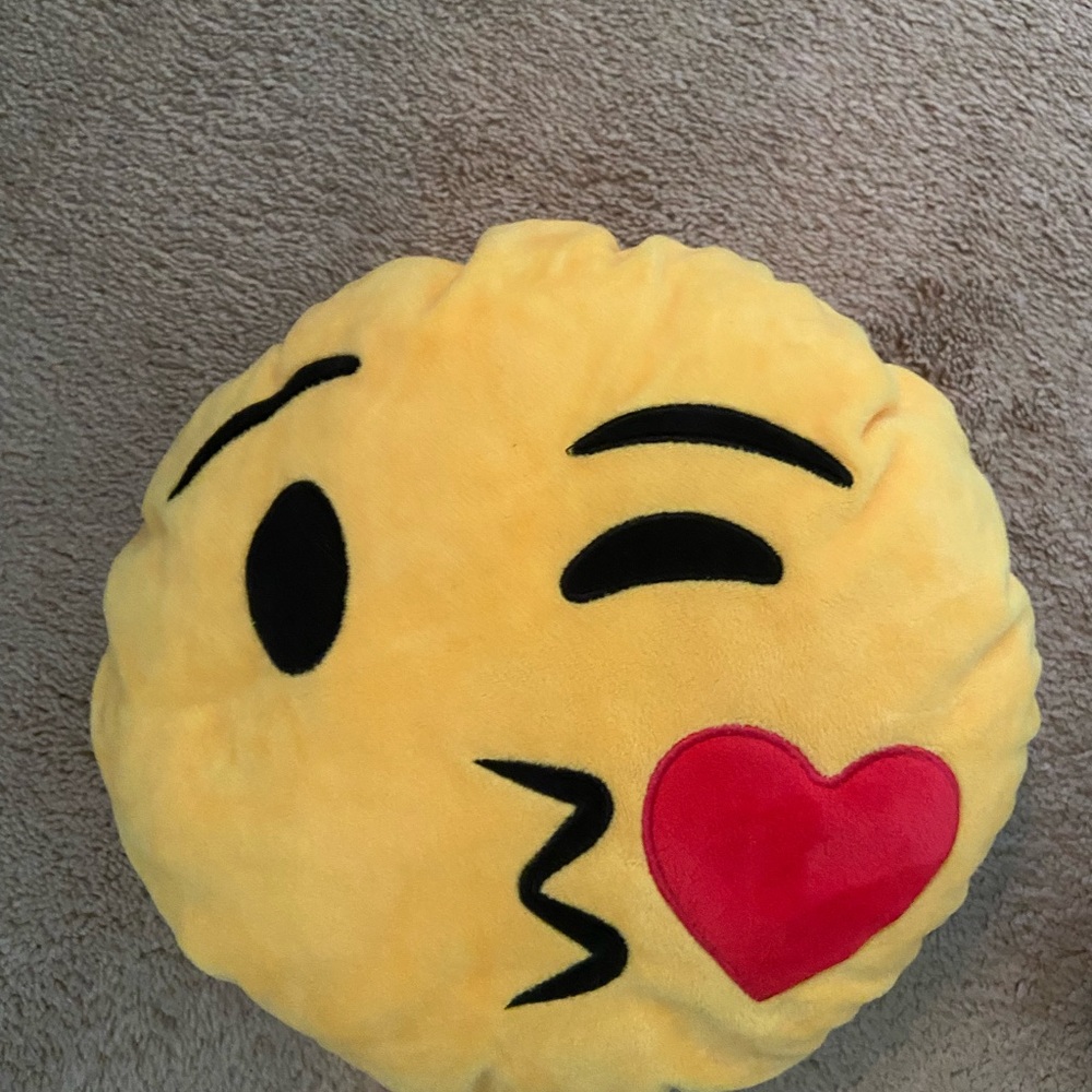 Emoji pillows- like new